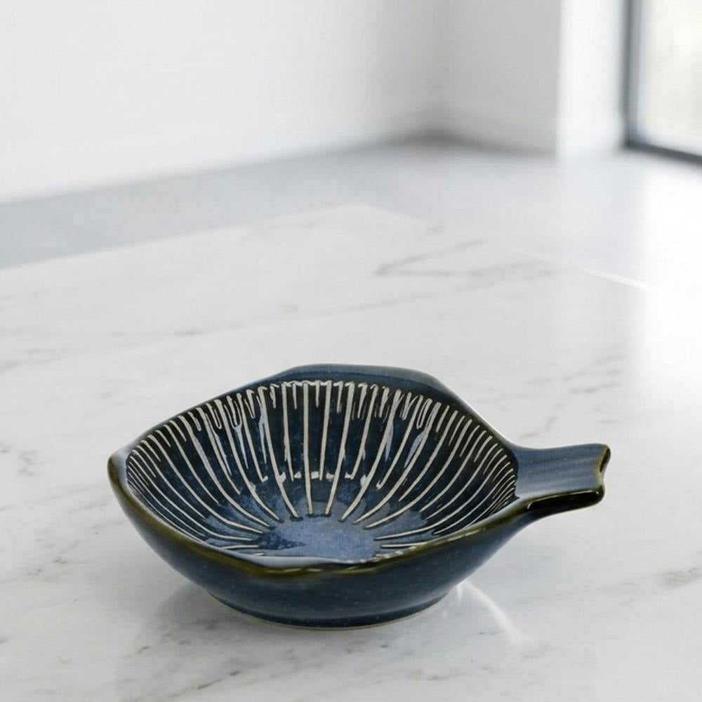 Garden Greatness Introduce Radial Lines Fish-Shaped Bowl