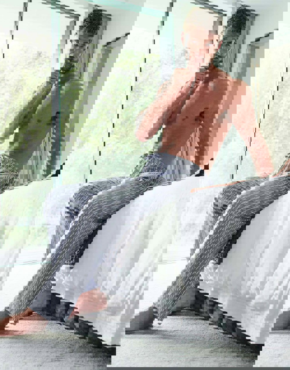 M_PJ_Trousers_Westwood_Pebble_Stripe_1-1.mp4