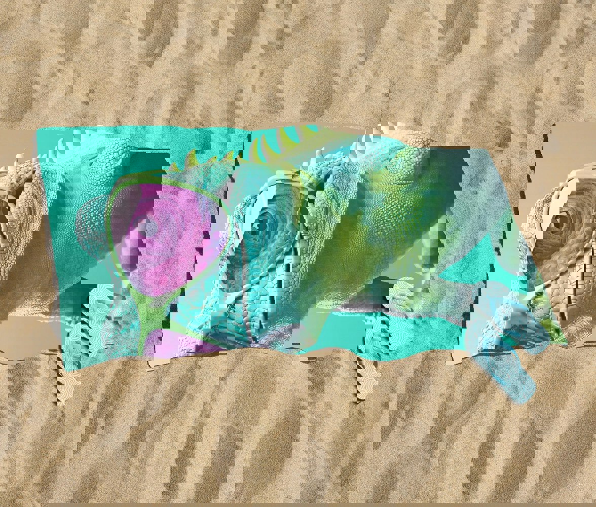 Warren Reed Happy Splashart Iguana Wearing Glasses Beach Towel