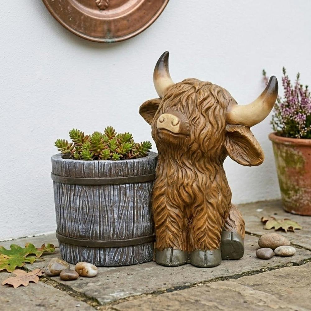 Garden Greatness Lunaria Highland Cow with Barren Ornament