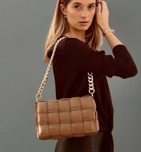 Apatchy London Padded Woven Leather Crossbody Bag with Gold Chain Strap - Latte