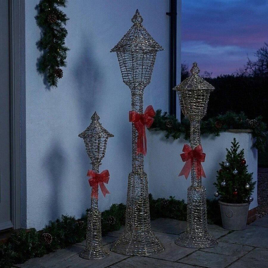 Garden Greatness Glittering Gold Christmas Lamp Post Light
