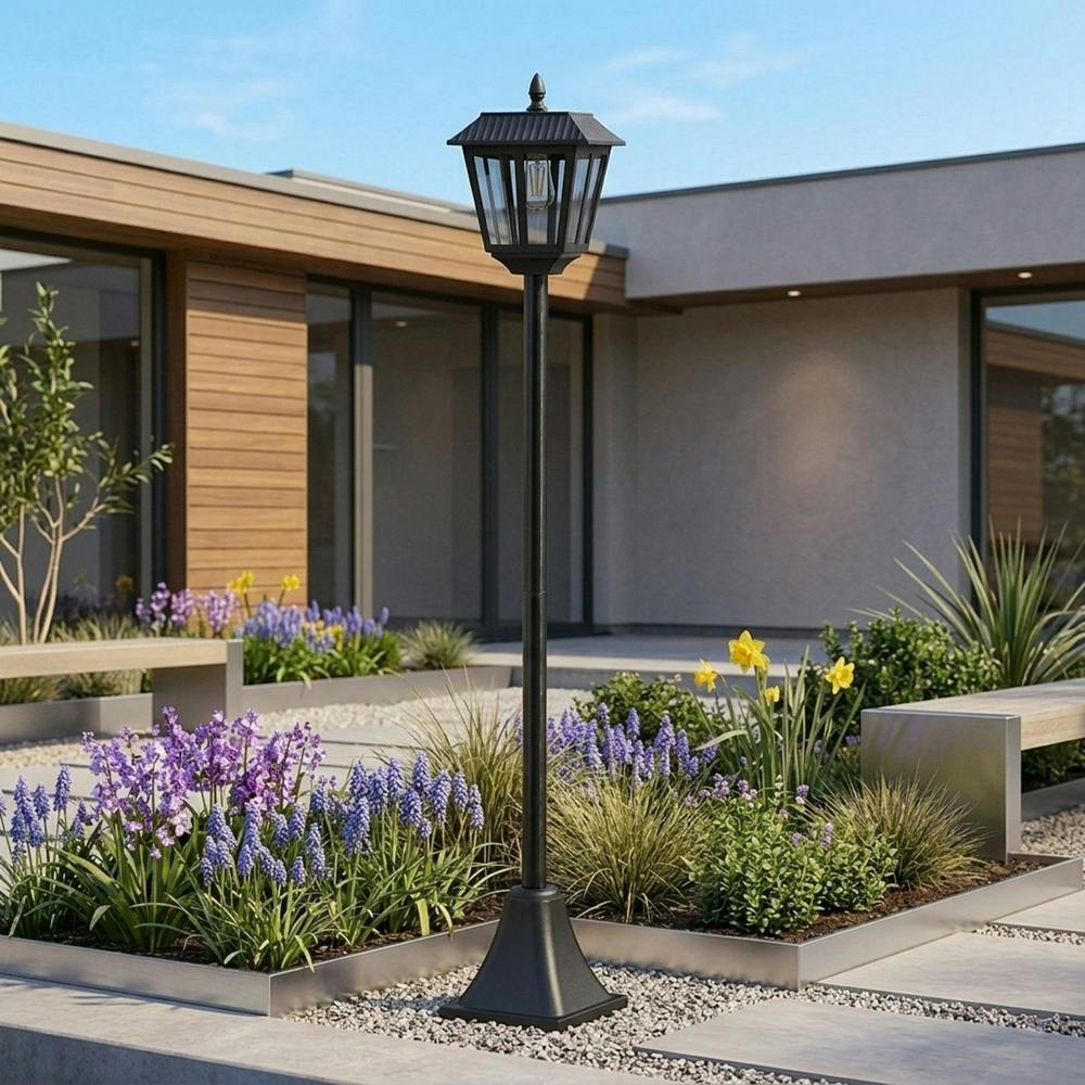 Garden Greatness Metro Solar Garden Lamp Post Light