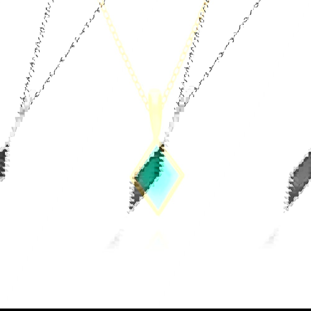 Gemondo Classic Chalcedony Pendant Necklace in 9ct Yellow Gold