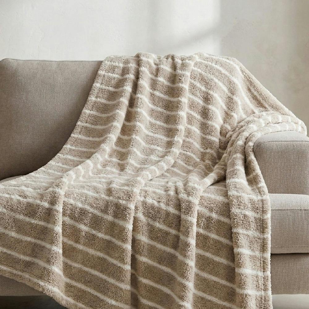 Garden Greatness Lucy Classic Striped Comfort Throw
