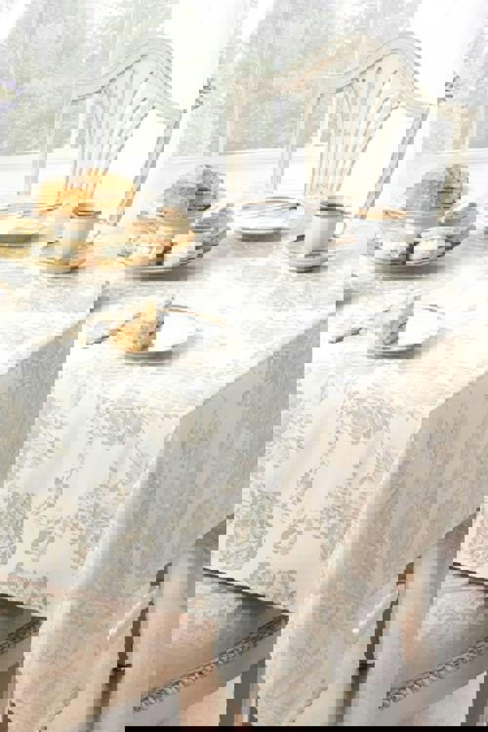 Emma Barclay Grace Floral Jacquard Tablecloths - Natural
