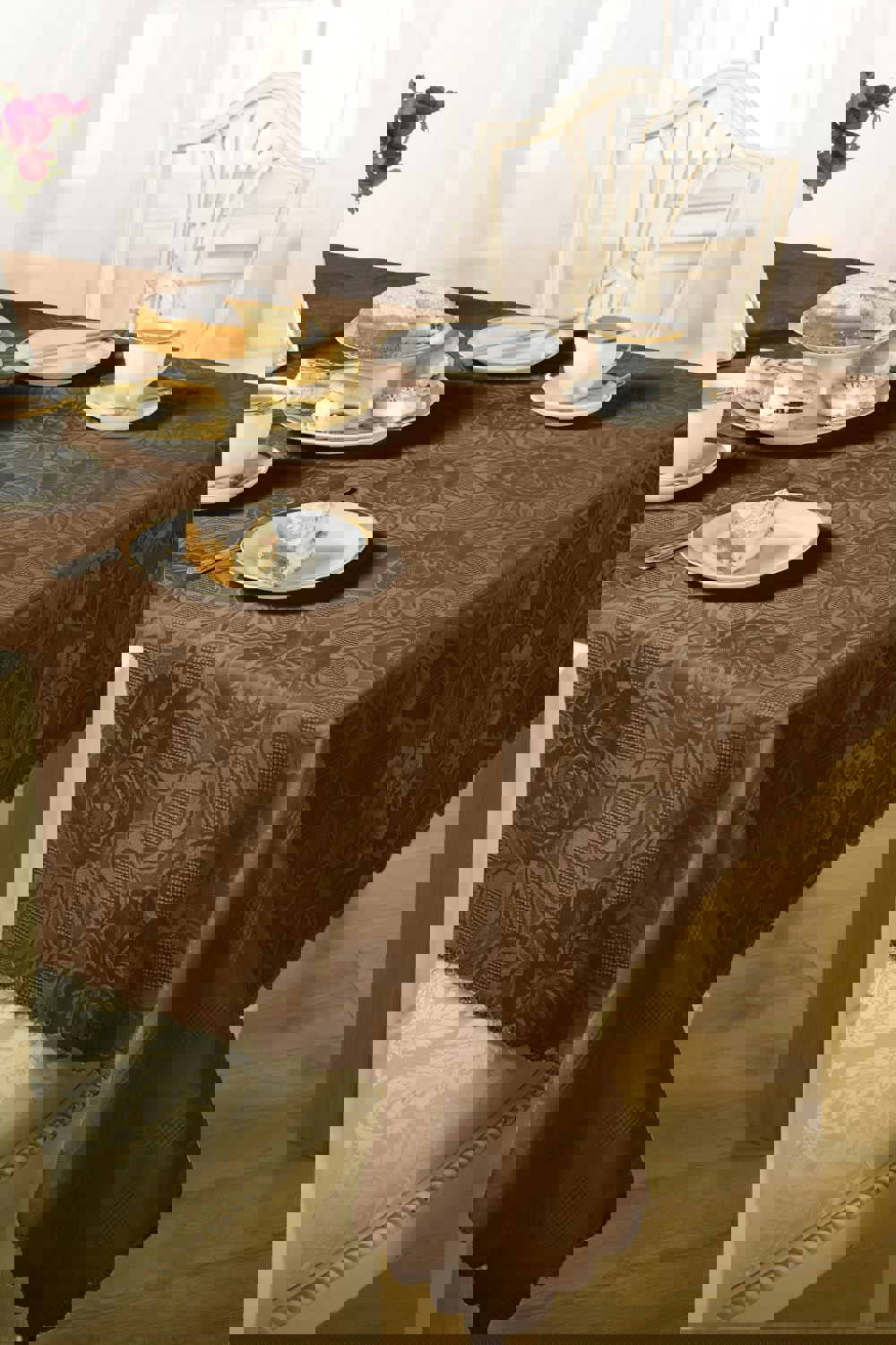 Emma Barclay Damask Rose Tablecloths - Chocolate