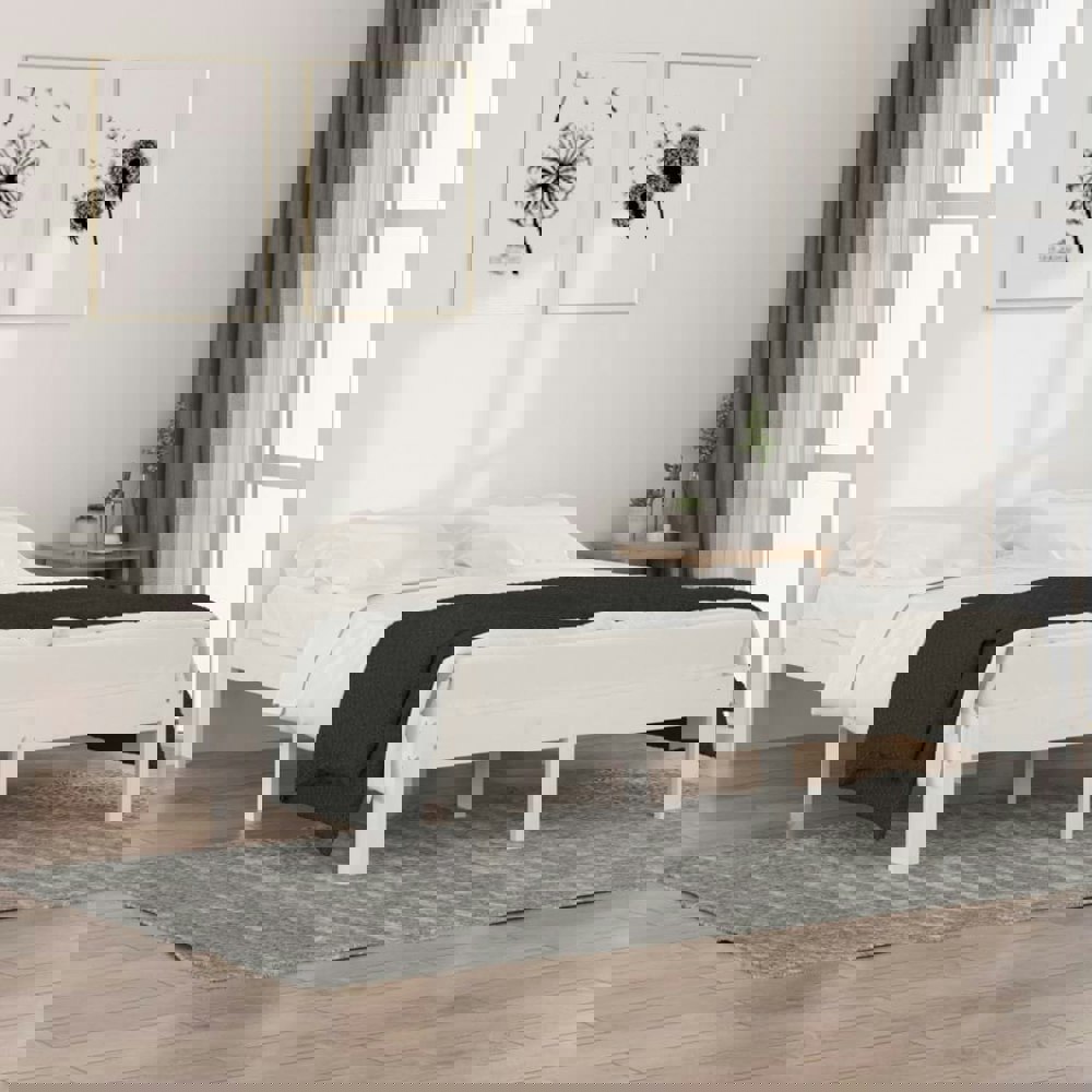 Berkfield Bed Frame White Solid Wood 150x200 cm King Size