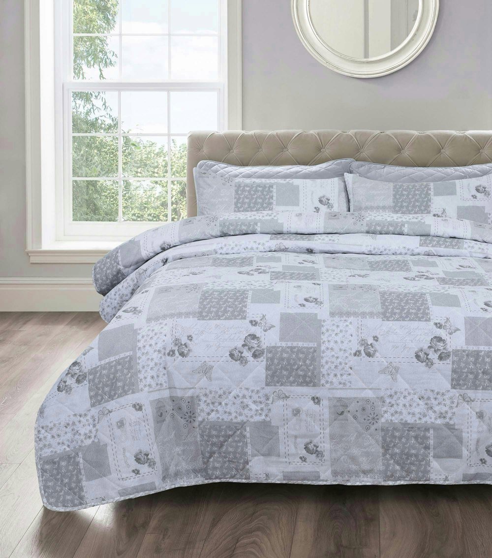 Velosso Maya Cotton Blend Quilted Bedspread Set