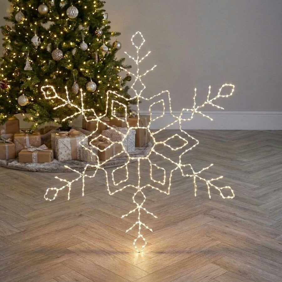 Garden Greatness Large Twinkling Snowflake Light