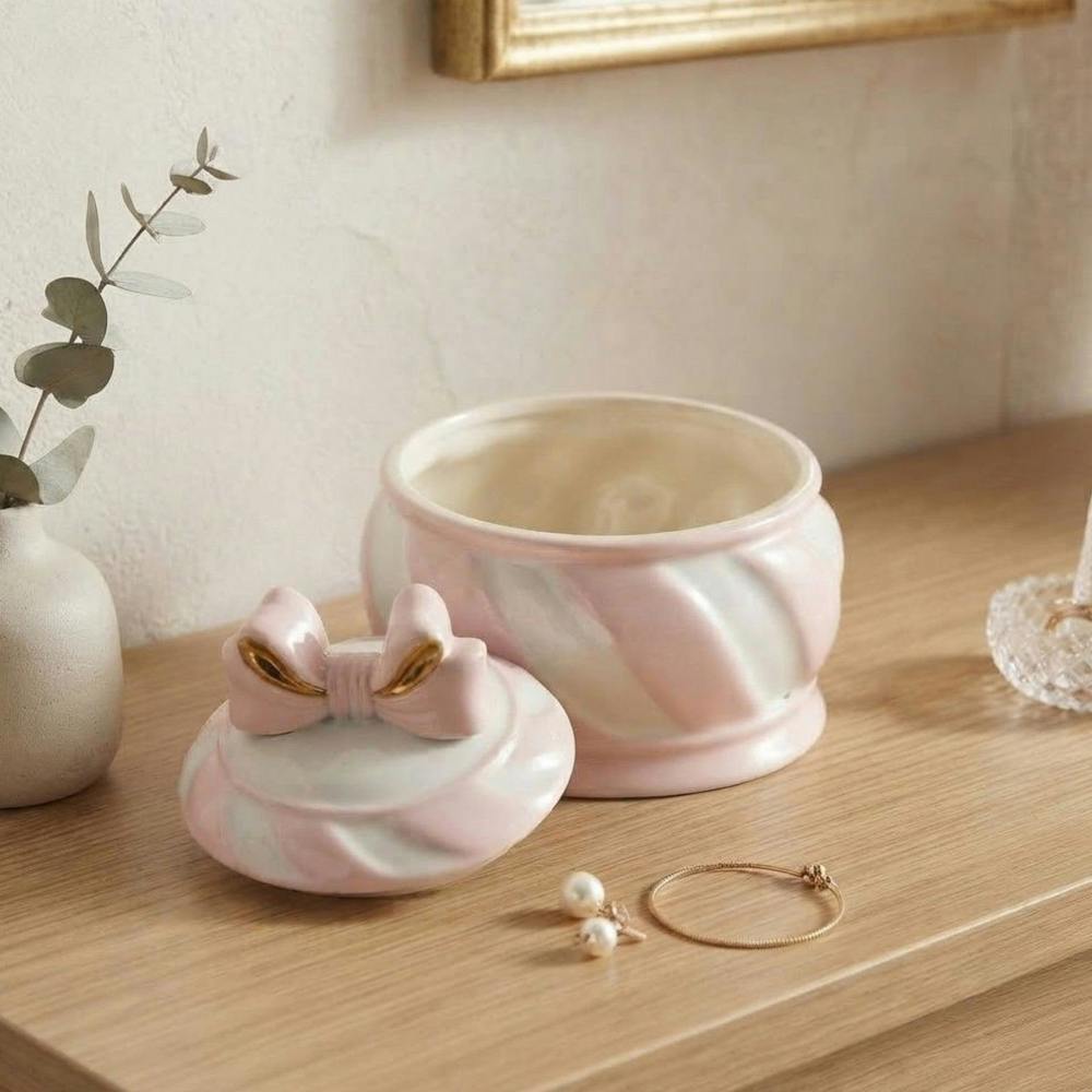 Garden Greatness Resin Bow Candy Cane Trinket Box
