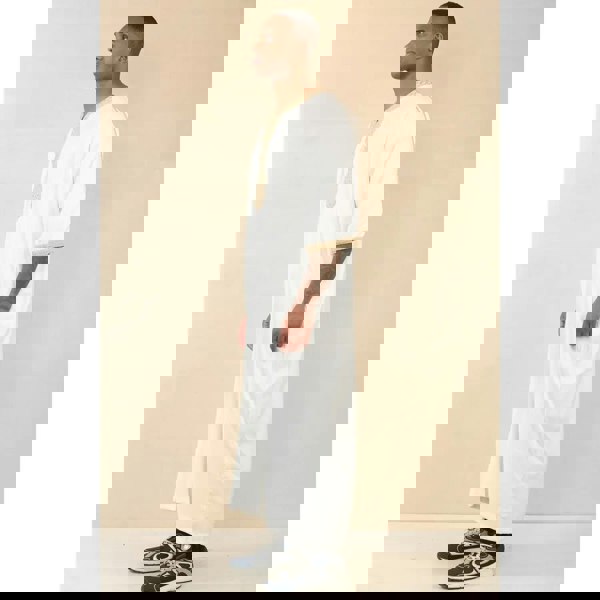 HM62_thobe_White-Gold_52, HM62_thobe_White-Gold_54, HM62_thobe_White-Gold_56, HM62_thobe_White-Gold_58, HM62_thobe_White-Gold_60, HM62_thobe_White-Gold_62