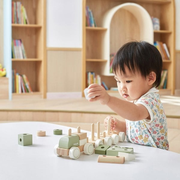 Polar B Stacking Train