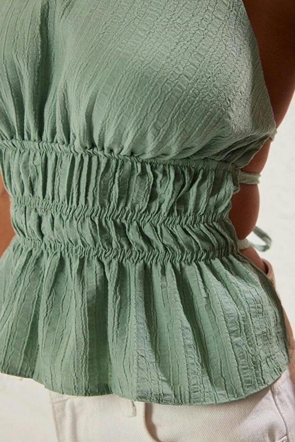 WOVCOR Backless and Tie Detail Woven Blouse