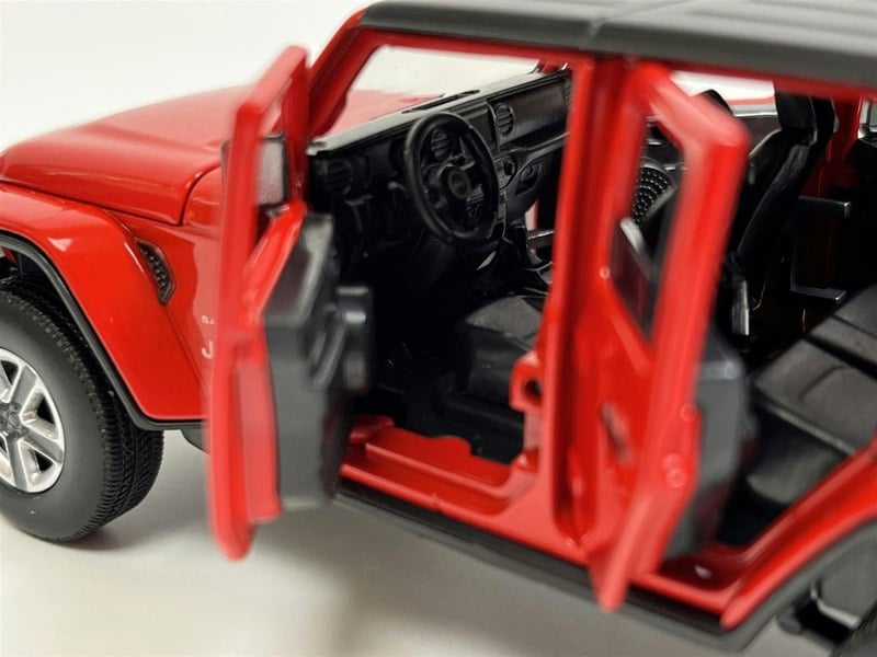 Tayumo Jeep Wrangler Sahara LHD Red 1:32 Scale Light & Sound Tayumo 32120001