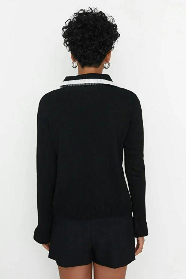 Hoxton Gal Color-Block Knit Sweater with Ribbon/Bow Detail
