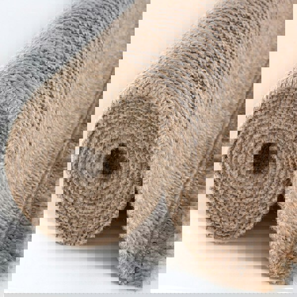 Nature Outdoor Rug Dark Grey colour weather-resistant, jute-looking, easy to clean.