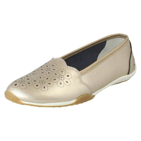 Down to Earth Ladies Down To Earth Flower Punch Details Casual Shoes F80576