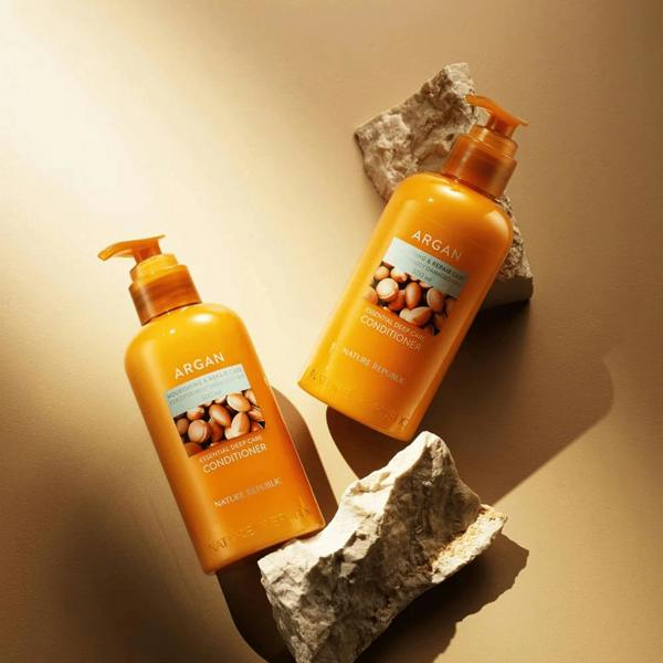 Nature Republic ARGAN ESSENTIAL MOISTURE REPAIRING CONDITIONER 300ml	