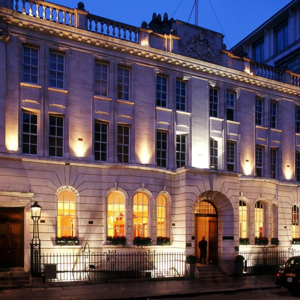 Virgin Experience Days Courthouse Hotel Champagne Afternoon Tea for Two