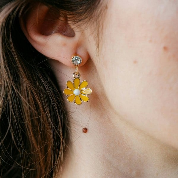 The Colourful Aura White Daisy Sun Flower Zircon Dangle Drop Summer Floral Handmade Stud Earrings