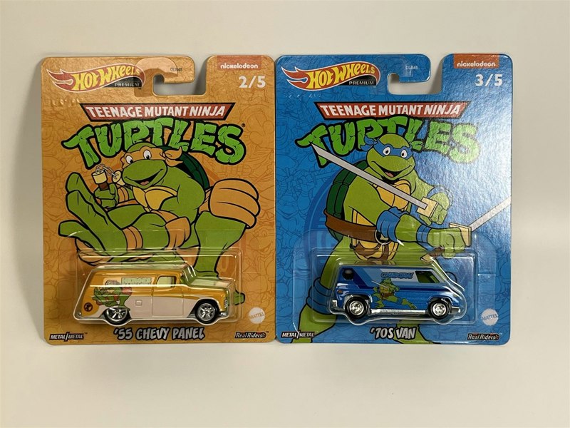 Hot Wheels Teenage Mutant Ninja Turtles TMNT 2 Car Set Real Riders 1:64 DLB45 979N