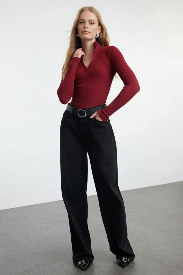WOVCOR Fitted Zippered Collar Knit Blouse