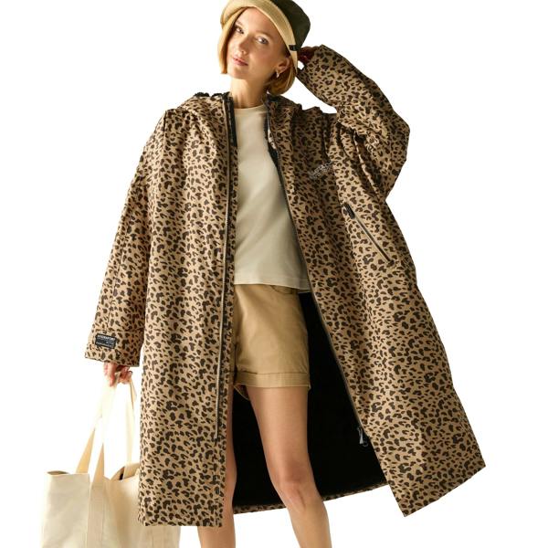 Regatta Unisex Adult Leopard Print Waterproof Reversible Changing Robe - Multicoloured - 