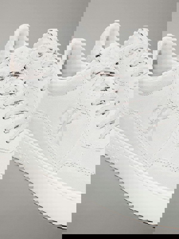 CalvinKlein-[YM0YM010940HR]-Eggshell-CreamyWhite-5.webp