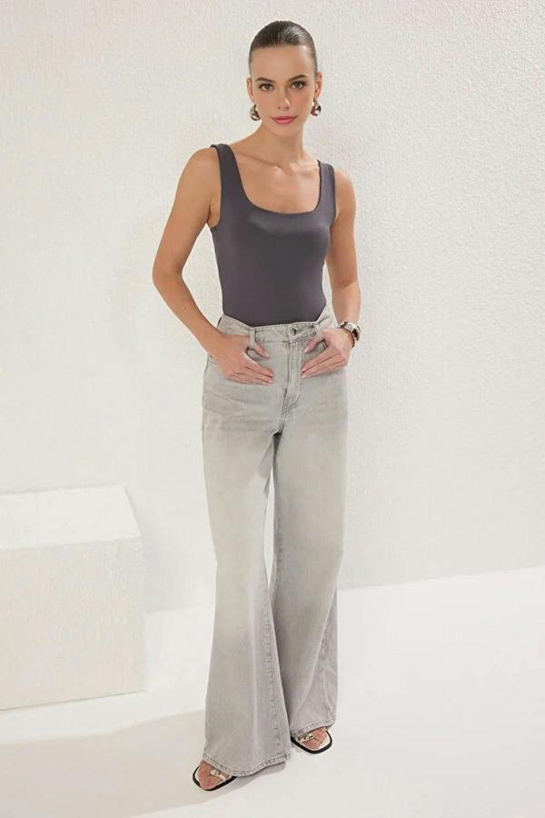 WOVCOR Square Neck Knit Bodysuit