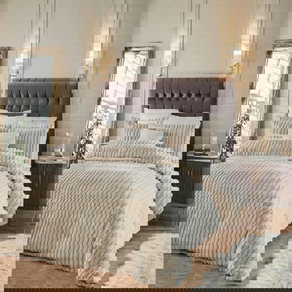 Paoletti Alpine Reversible Faux Fur Striped Duvet Cover Set - Champagne