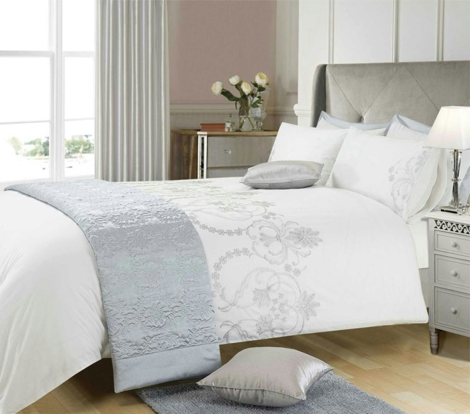 Sweet Dreams Ingram Embroidered Polycotton Duvet Cover Set