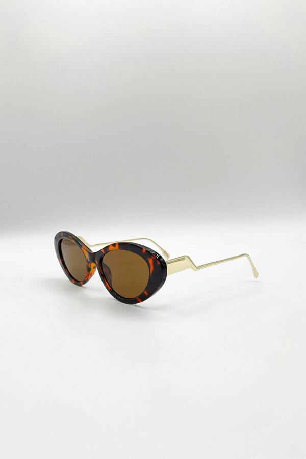 SVNX Cat Eye Metal Side Detail Sunglasses In Tortoiseshell