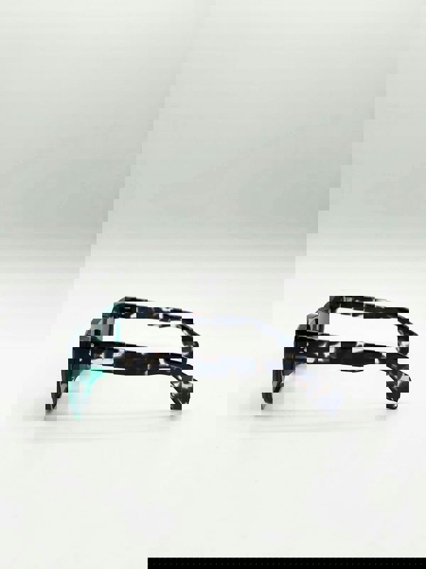 SVNX Square Sunglasses in Green Black