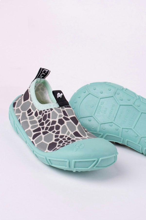 Turtl Kids' Recycled Water Shoes in Aqua & Shell Print