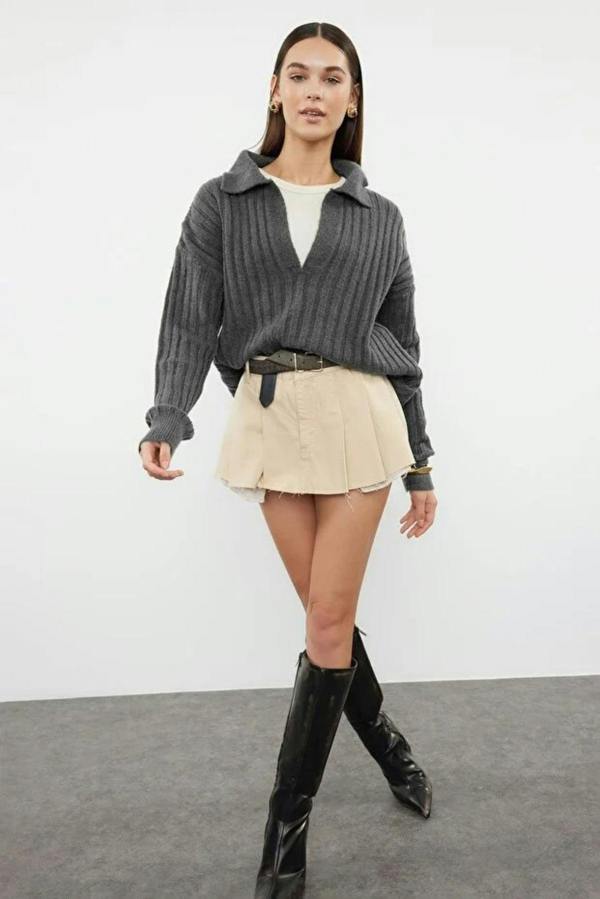 Hoxton Gal Soft-Textured Viscose Polo Neck Knit Sweater