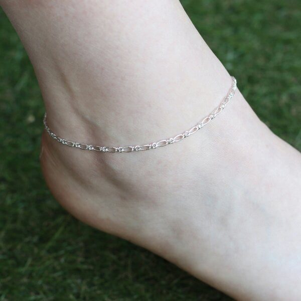 The Colourful Aura Pure Silver Braided Slim Indie Boho Silver Indian Payal Anklet