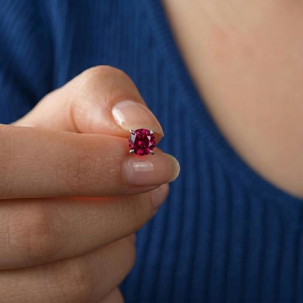 Spero London 9ct Gold Garnet Stud Earrings