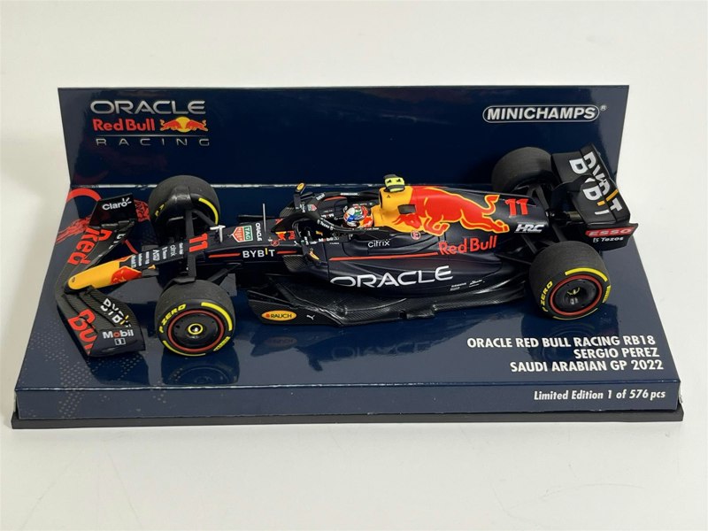 Minichamps Sergio Perez Red Bull Racing RB18 Saudi Arabian GP 2022 1:43 Scale 417220111