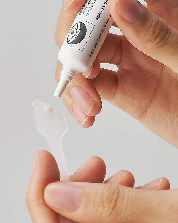 Concentrated, fast-absorbing texture of Dr.Melaxin Eyephalt – Targeted applicator for precise firming and lifting of the lower eyelid at Atelier De Glow UK.