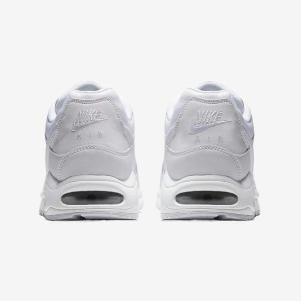 Nike 749760-102 Sneakers   in  White