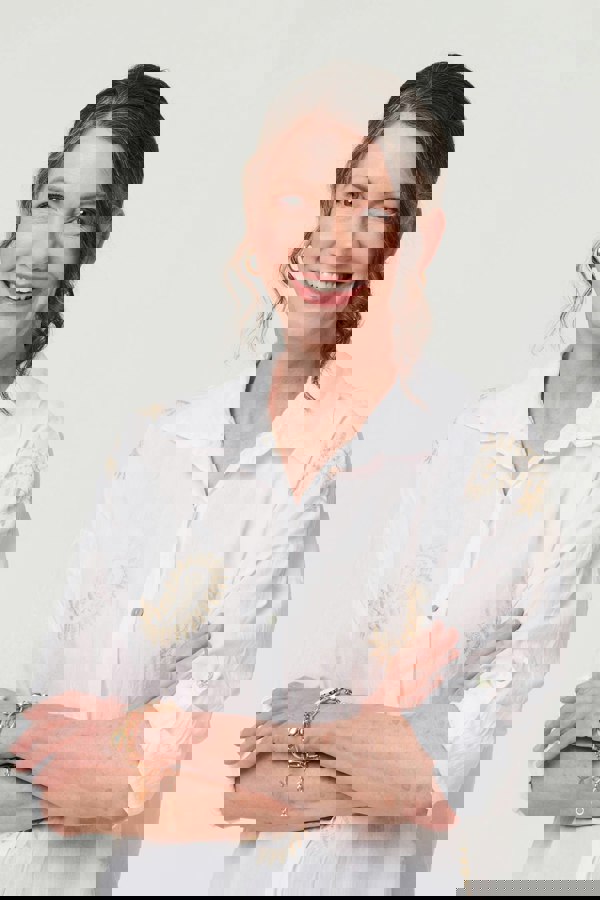 White | Embroidered 3/4 Turn-Up Sleeve Shirt
