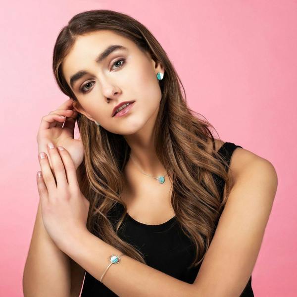 Disc Bangle Bracelet with a Blue Turquoise - namana.london