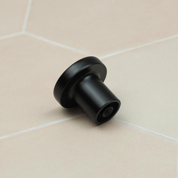 Handle & Home 33mm Matt Black Knob