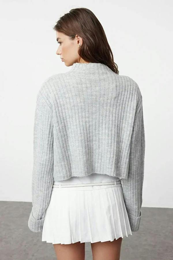 Hoxton Gal Cropped Soft-Textured High Neck Knit Cardigan