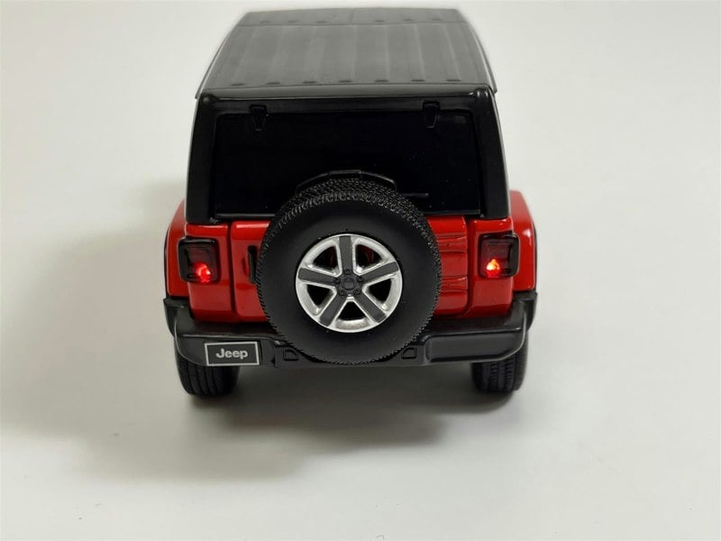 Tayumo Jeep Wrangler Sahara LHD Red 1:32 Scale Light & Sound Tayumo 32120001
