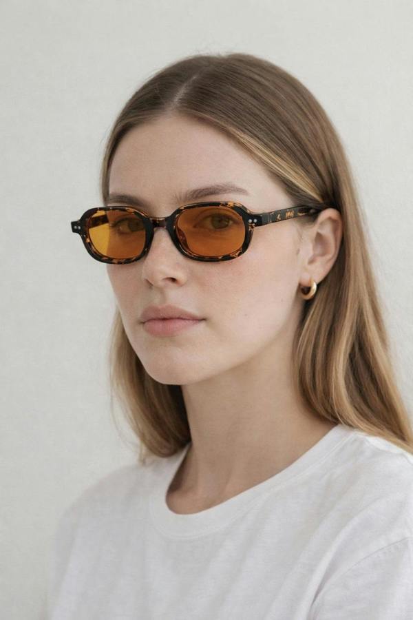 SVNX Retro Rounded Square Sunglasses In Tortoiseshell Orange