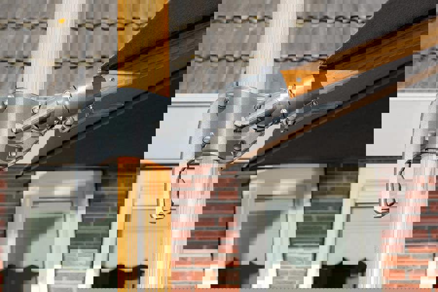 Garden Impressions Hawaii 350cm x 350cm Teak Effect Pole Square Cantilever Parasol with 120kg Moveable Granite Base