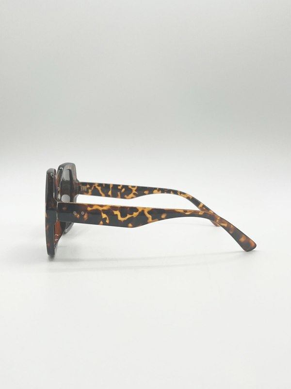 SVNX Oversized Rounded Angular Sunglasses in Tortoiseshell