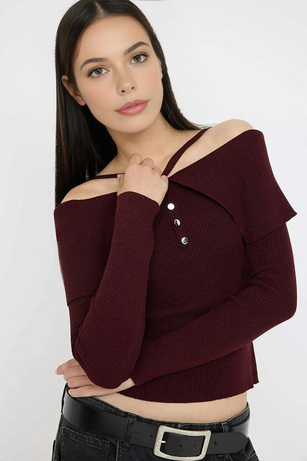 WOVCOR Carmen Halter Neck Knit Sweater